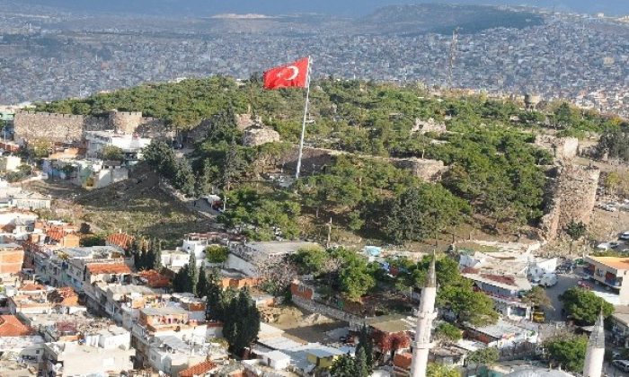 Başkan Soyer, Kadifekale’de “üretici pazarı” açıyor