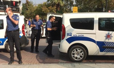 Linçten polis kurtardı: Hareketli anlar