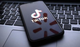 Hollanda TikTok’a cezayı kesti