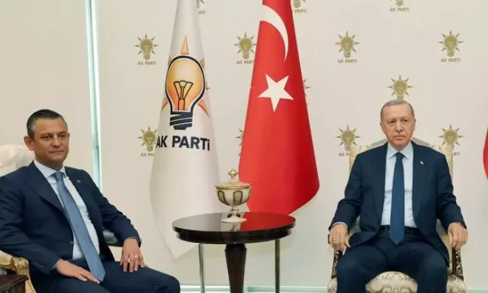 Erdoğan ile Özel’in görüşmesi 1,5 saat sürdü .