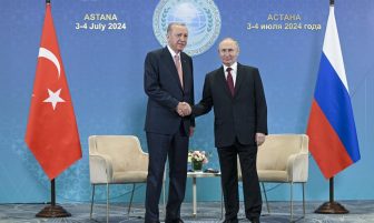 Erdoğan, Astana’da Putin ile görüştü