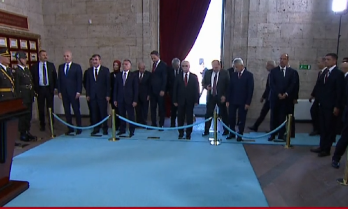 Cumhurbaşkanı Erdoğan başkanlığındaki devlet erkanı Anıtkabir’de