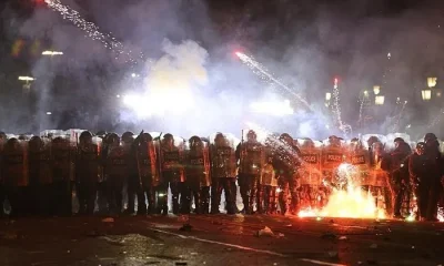 Gürcistan Başkentinde sokaklar savaş alanına döndü.